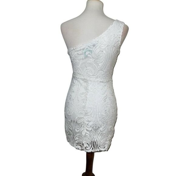Lulu’s Madina White Sequin One-Shoulder Bodycon Mini Dress size X-Small XS - Picture 2 of 9